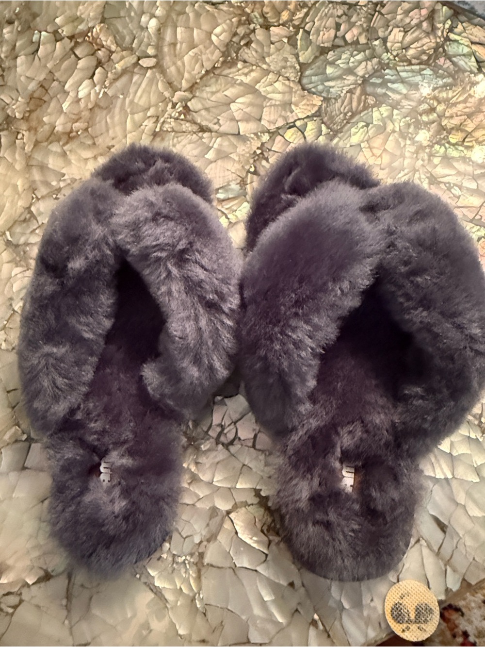 Lamo Amelia Women’s Slipper -Size 7.5-8.5 
Color Charcoal